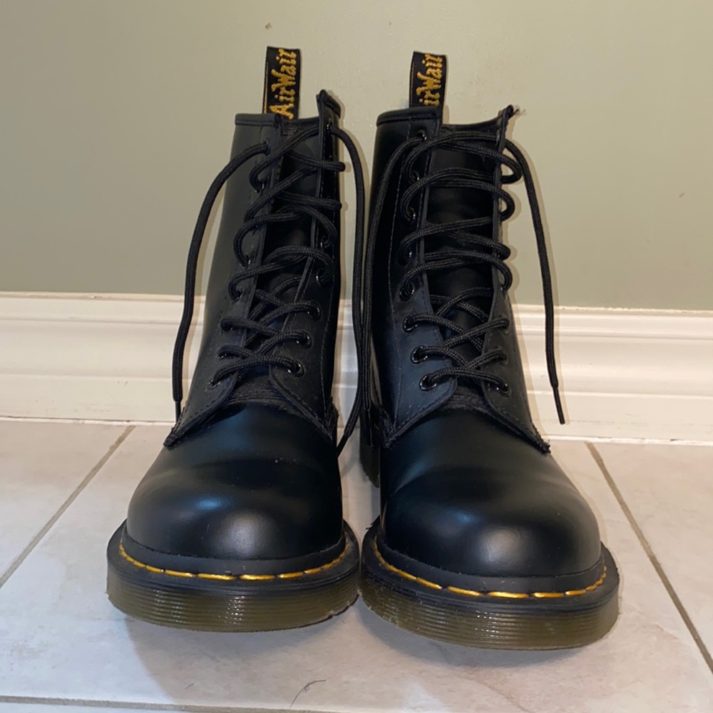 Dr. Martens 1460W